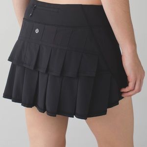 Black lululemon ruffle tennis skirt size 2